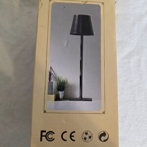 🌟🌟Sleek Black Rechargeable Table Lamp🌟🌟